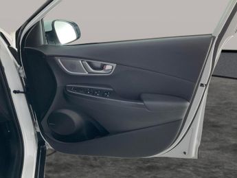 Hyundai Kona 64kWh Premium SE (7kW Charger) (204 ps) - KEYLESS ENTRY