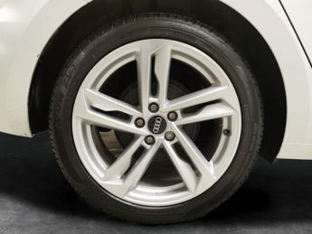 Audi A1 1.0 TFSI 25 S line Sportback S Tronic (95 ps) - BLUETOOTH - HALF