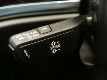Audi Q3 2.0 TFSI 40 S line S Tronic quattro (190 ps) - BLUETOOTH - DRIVI