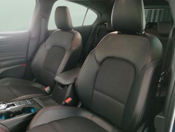 Ford Focus 1.5 EcoBlue ST-Line X (120 ps) - NAV - HEATED STEERING - FORD SY