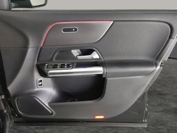 Mercedes-Benz EQA EQA 250 66.5kWh Sport (190 ps) - CRUISE - PADDLE SHIFT - 18IN AL