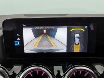 Mercedes-Benz EQA EQA 250 66.5kWh Sport (190 ps) - CRUISE - PADDLE SHIFT - 18IN AL