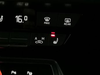 Audi A3 1.4 TFSIe 40 S line Sportback Plug-in S Tronic 13kWh (204 ps) - 