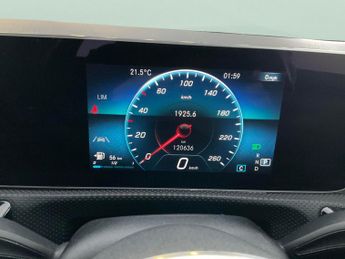 Mercedes-Benz A Class 1.3 A180 Sport (Executive) 7G-DCT (136 ps) - HEATED SEATS - NAV