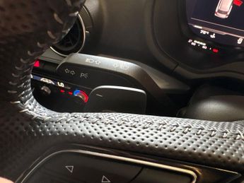 Audi Sq2 2.0 TFSI Black Edition S Tronic quattro (300 ps) - WIFI - DAB - 