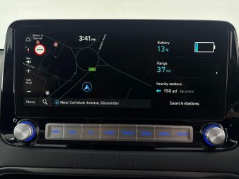Hyundai Kona 64kWh Premium (10.5kW Charger) (204 ps) - REVERSE CAM - NAV - HE