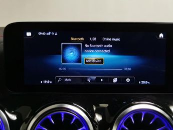 Mercedes-Benz EQA EQA 250 66.5kWh AMG Line (190 ps) - BLIND SPOT ASSIST - LANE DEP