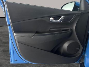 Hyundai Kona 64kWh Premium (10.5kW Charger) (204 ps) - REVERSE CAM - NAV - HE