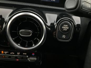 Mercedes-Benz A Class 1.3 A180 Sport (Executive) 7G-DCT (136 ps) - HEATED SEATS - NAV