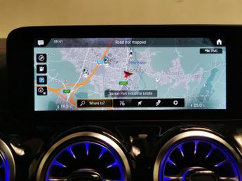 Mercedes-Benz EQA EQA 250 66.5kWh AMG Line (190 ps) - LANE DEPARTURE  - BLIND SPOT