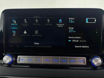 Hyundai Kona 64kWh Premium (10.5kW Charger) (204 ps) - REVERSE CAM - NAV - HE