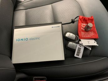 Hyundai Ioniq 38.3kWh Premium SE (136 ps) - REVERSE CAM - NAV - HEATED SEATS