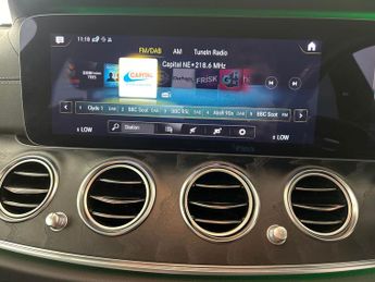 Mercedes-Benz E Class 2.0 E300de 13.5kWh AMG Line (Premium) Plug-in G-Tronic+ (306 ps)