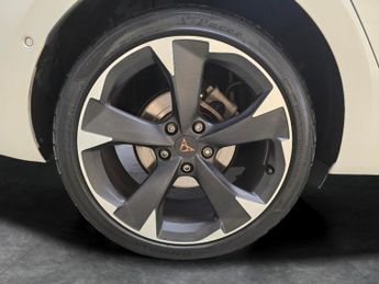 Cupra Leon 1.5 eTSI EVO V1 DSG (150 ps) - AUTO PARK - LED - REVERSE CAM