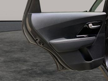 Kia Niro 64kWh 4 (201 bhp) - HEATED STEERING - JBL AUDIO - BLUETOOTH