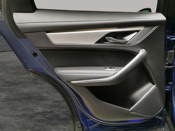 Jaguar F-PACE 2.0 D200 MHEV R-Dynamic S AWD (204 ps) - HEATED STEERING - WIFI