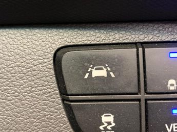 Hyundai Ioniq 38.3kWh Premium SE (136 ps) - REVERSE CAM - NAV - HEATED SEATS