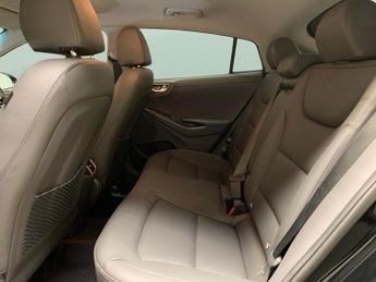 Hyundai Ioniq 38.3kWh Premium SE (136 ps) - REVERSE CAM - NAV - HEATED SEATS
