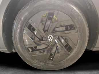 Volkswagen ID.4 Pure 52kWh Life (148 ps) - AUTO PARK - LED - REVERSE CAM