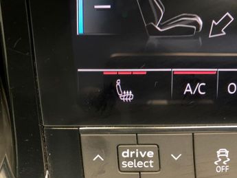 Audi e-tron 55 Technik quattro 95kWh (11kW Charger) (408 ps) - ADJUSTABLE SU