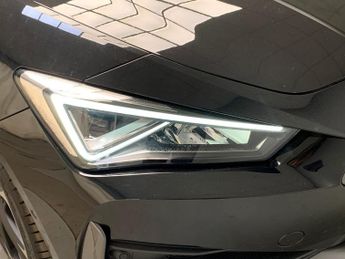 Cupra Leon 1.4 eHybrid 12.8kWh First Edition Plug-in DSG (245 ps) - LED - R