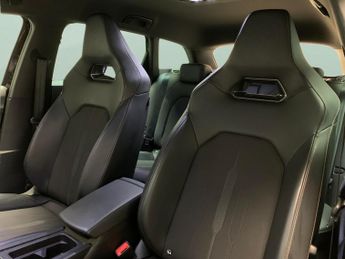 Cupra Leon 1.4 eHybrid 12.8kWh First Edition Plug-in DSG (245 ps) - LED - R