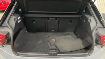 Volkswagen ID.3 Pro Performance 58kWh Family (204 ps) - 18IN ALLOYS - CLIMATE CO