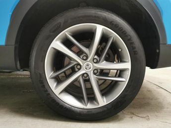 MG HS 1.5 T-GDI 16.6kWh Exclusive Plug-in (258 ps) - NAV - BLIND SPOT 