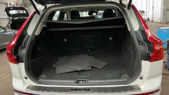 Volvo XC60 2.0 D4 Inscription AWD (190 ps) - LED - HEATED SEATS - LANE DEPA