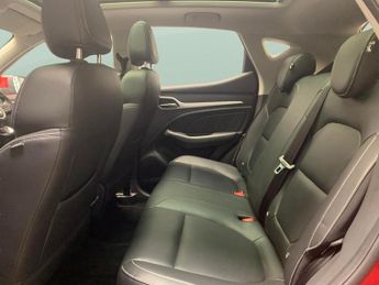 MG MG ZS 44.5kWh Exclusive (143 ps) - HEATED SEATS - NAV - BLIND SPOT ASS