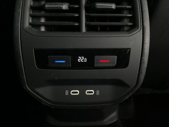 Seat Leon 1.4 eHybrid 12.8kWh XCELLENCE Plug-in DSG (204 ps) - LED - HEATE