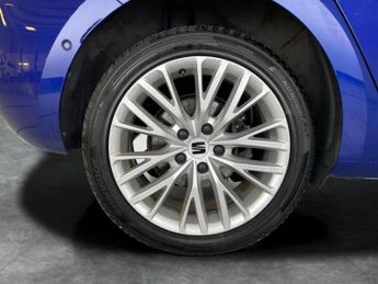 Seat Leon 1.4 eHybrid 12.8kWh XCELLENCE Plug-in DSG (204 ps) - LED - HEATE