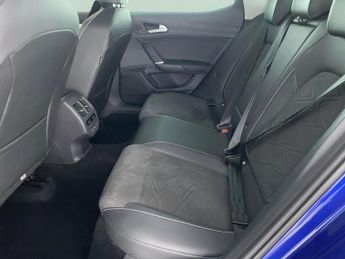 Seat Leon 1.4 eHybrid 12.8kWh XCELLENCE Plug-in DSG (204 ps) - LED - HEATE