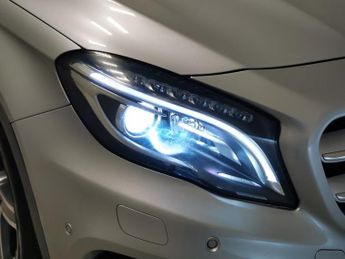 Mercedes-Benz GLA 2.1 GLA220 CDI AMG Line 7G-DCT 4MATIC (170 ps) - CLIMATE CONTROL