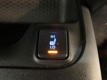 Toyota Corolla 1.8 VVT-h GPF Icon CVT (122 ps) - NAV - ELECTRIC SEATS - LANE DE