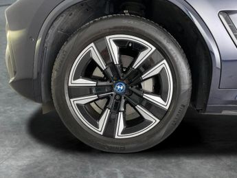 BMW iX3 80kWh M Sport (286 ps) - ACTIVE LANE ASSIST - DRIVING ASSISTANT 