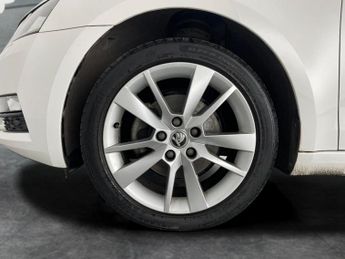 Skoda Octavia 1.5 TSI GPF ACT SE L DSG (150 ps) - SMARTLINK - NAV - WIFI