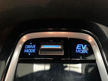 Toyota Corolla 1.8 VVT-h GPF Icon CVT (122 ps) - NAV - ELECTRIC SEATS - LANE DE