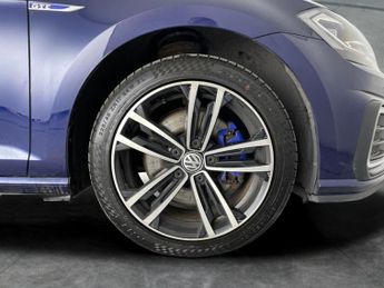 Volkswagen Golf 1.4 TSI 8.7kWh GTE Plug-in DSG (204 ps) - BLUETOOTH - PADDLE SHI
