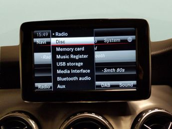 Mercedes-Benz GLA 2.1 GLA220 CDI AMG Line 7G-DCT 4MATIC (170 ps) - CLIMATE CONTROL