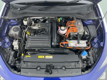 Seat Leon 1.4 eHybrid 12.8kWh XCELLENCE Plug-in DSG (204 ps) - LED - HEATE