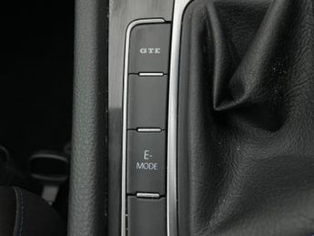 Volkswagen Golf 1.4 TSI 8.7kWh GTE Plug-in DSG (204 ps) - BLUETOOTH - PADDLE SHI