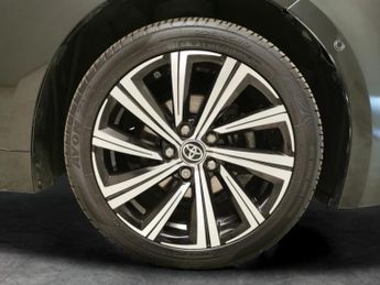 Toyota Corolla 1.8 VVT-h GPF Design CVT (122 ps) - LED - REVERSE CAM - NAV