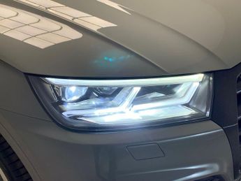 Audi Q5 50 TFSI e Quattro Black Edn S Tronic [Tech Pk] - LED - HEATED SE