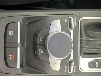 Audi Q2 1.6 TDI 30 S line S Tronic (116 ps) - DRIVING MODES - 18IN ALLOY