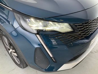 Peugeot 3008 1.6 12.4kWh Allure Plug-in e-EAT (180 ps) - REVERSE CAM - NAV - 