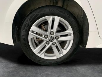 Toyota Corolla 1.8 VVT-h GPF Icon CVT (122 ps) - HEATED SEATS - NAV - BLUETOOTH