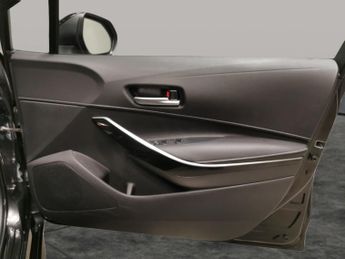 Toyota Corolla 1.8 VVT-h GPF Design CVT (122 ps) - LED - REVERSE CAM - NAV