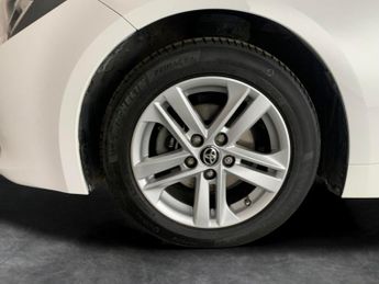 Toyota Corolla 1.8 VVT-h GPF Icon CVT (122 ps) - NAV - LANE DEPARTURE ALERT - B