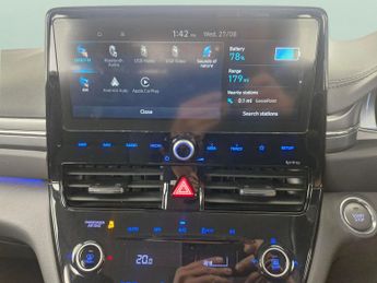 Hyundai Ioniq 38.3kWh Premium (136 ps) - REVERSE CAM - NAV - HEATED SEATS